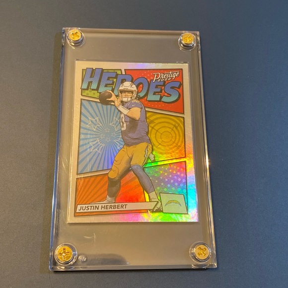 2022 prestige heroes Justin Herbert - Picture 1 of 2